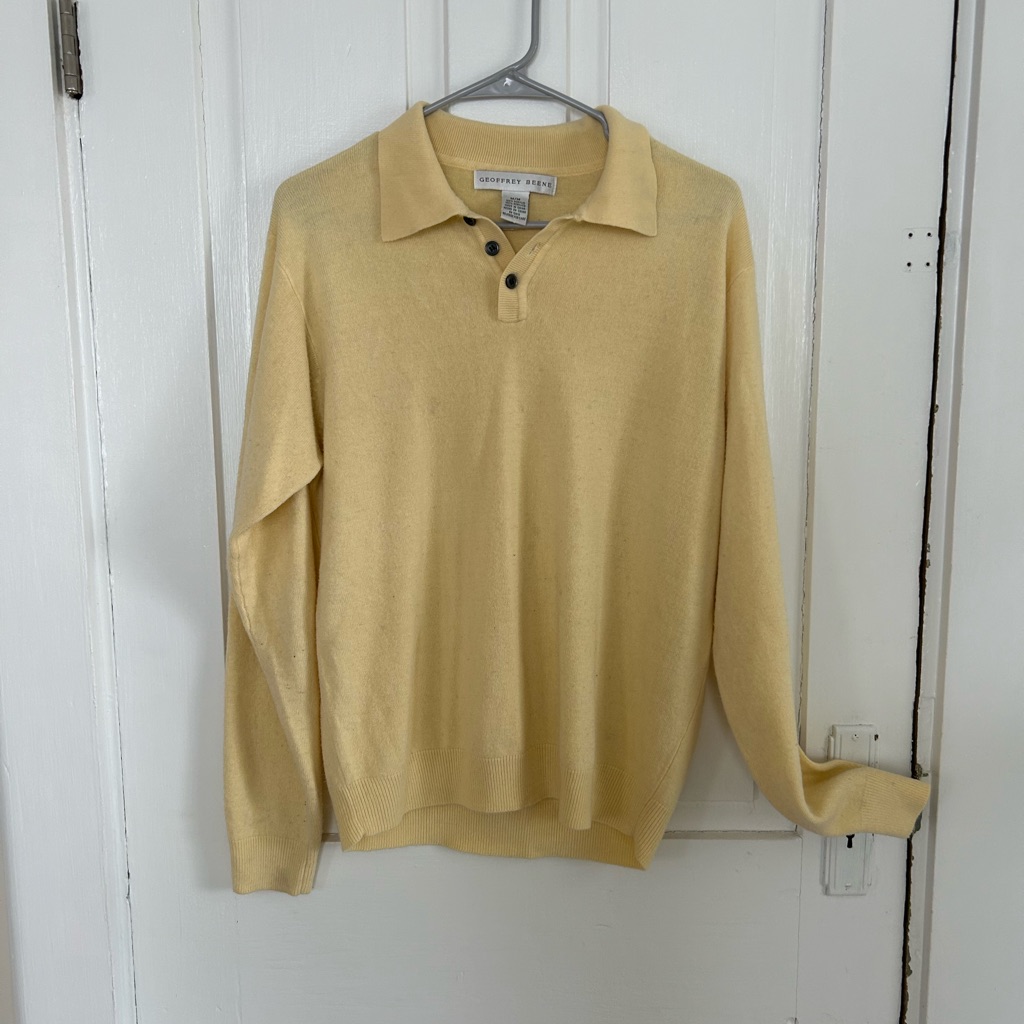 Geoffrey Beene Men's Light Yellow V-Neck Polo Sweater
